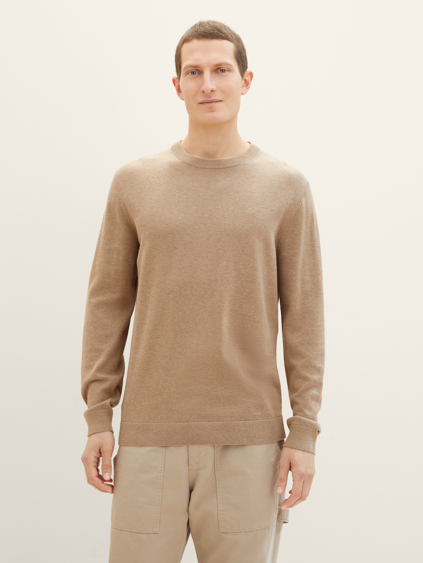 Pleten pulover z okroglim izrezom - Rjava