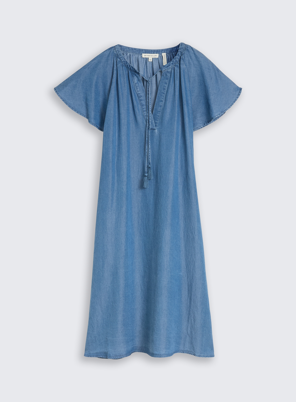 Dresses and skirts 9