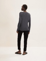 Pleteni pulover s V-izrezom - Siva_3692626