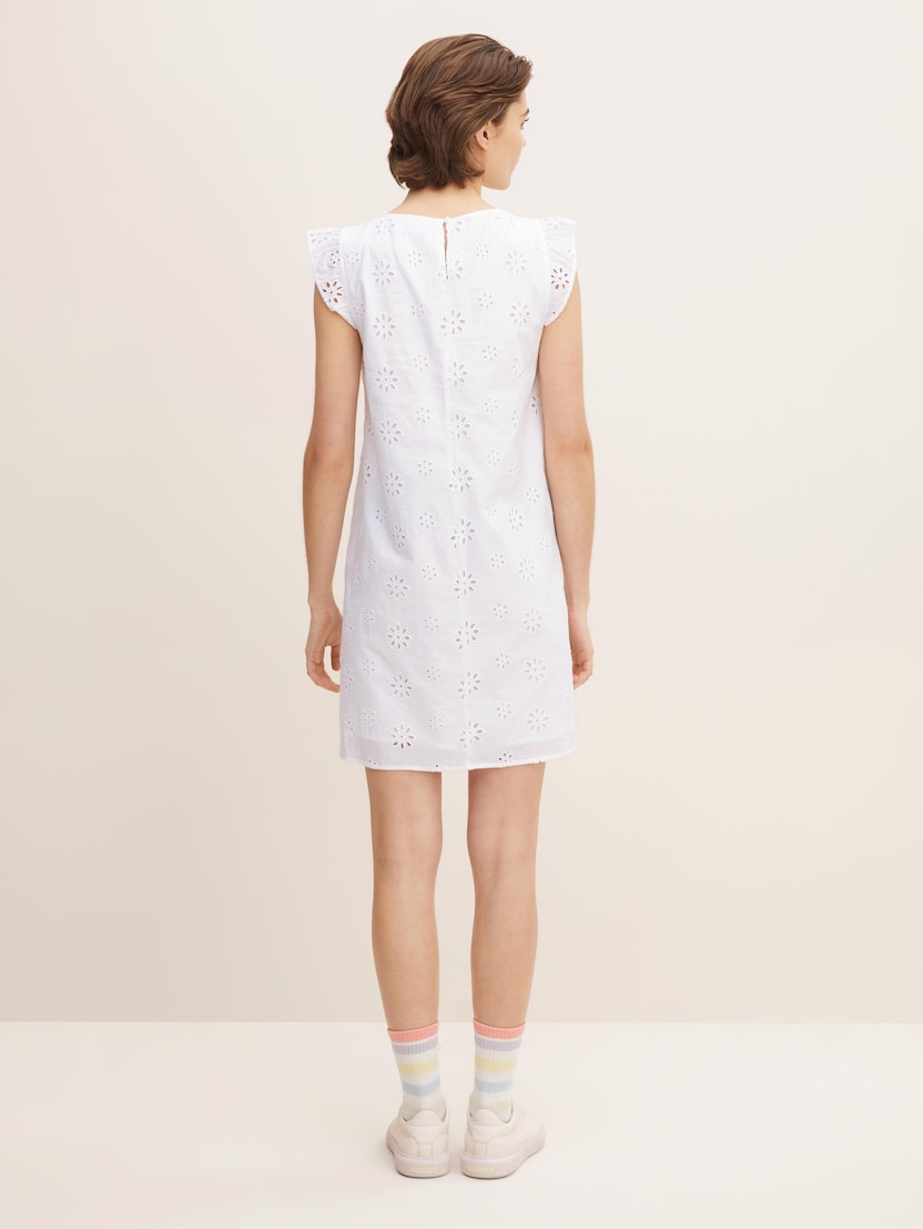 Mini haljina A-kroja s cvjetnim vezom - Bijela_4576926