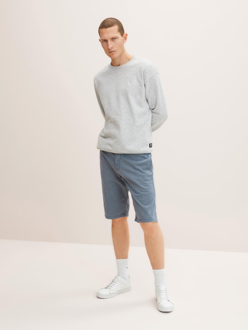 Chino kratke hlače s minimalnim printom - Plava_752191