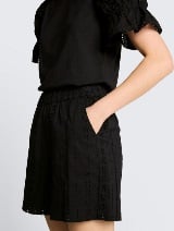 Pantaloni scurţi cu broderie - Negru_1269546