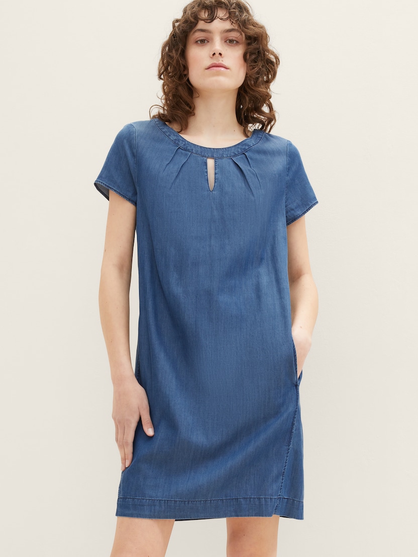 Obleka iz tencela z gubami - Modra