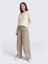 Pulover sa printom po celoj površini - Bela_409732