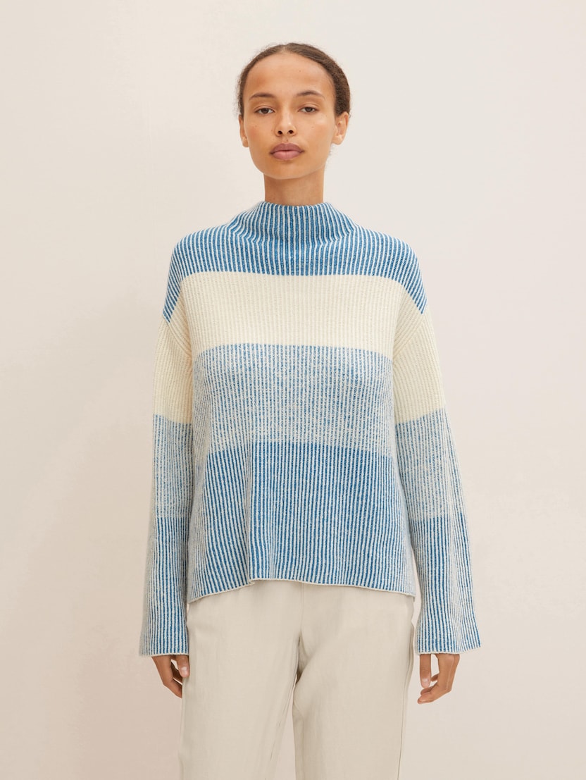  Pleteni pulover z rebrasto strukturo - Modra-1032607-30303