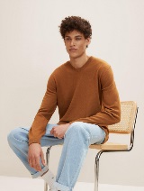 Pleteni pulover z V-izrezom - Rjava_7454421
