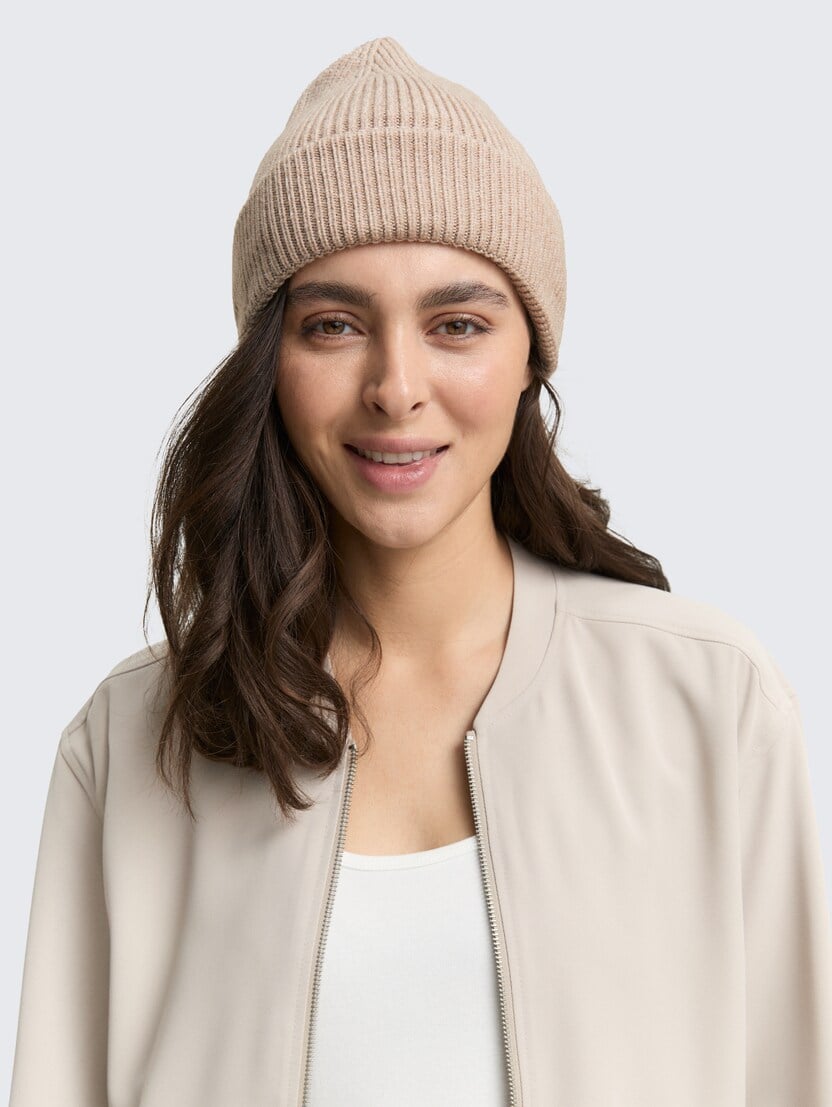 Rebrasta kapa - Bež_4010915