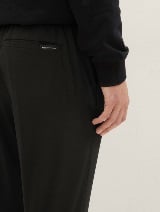 Sproščene tapered hlače - Črna_8925216