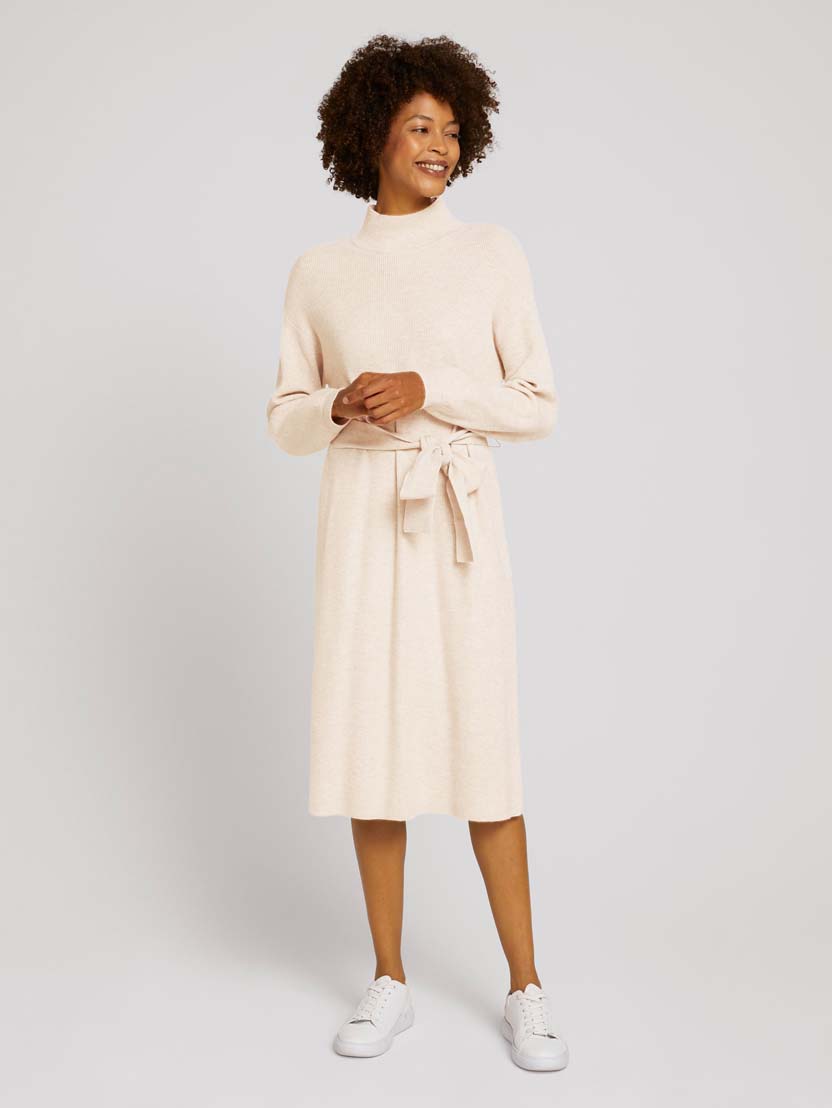  Pletena haljina midi dužine rebraste strukture s dugim rukavima i remenom - Bež-1027754-24051-14