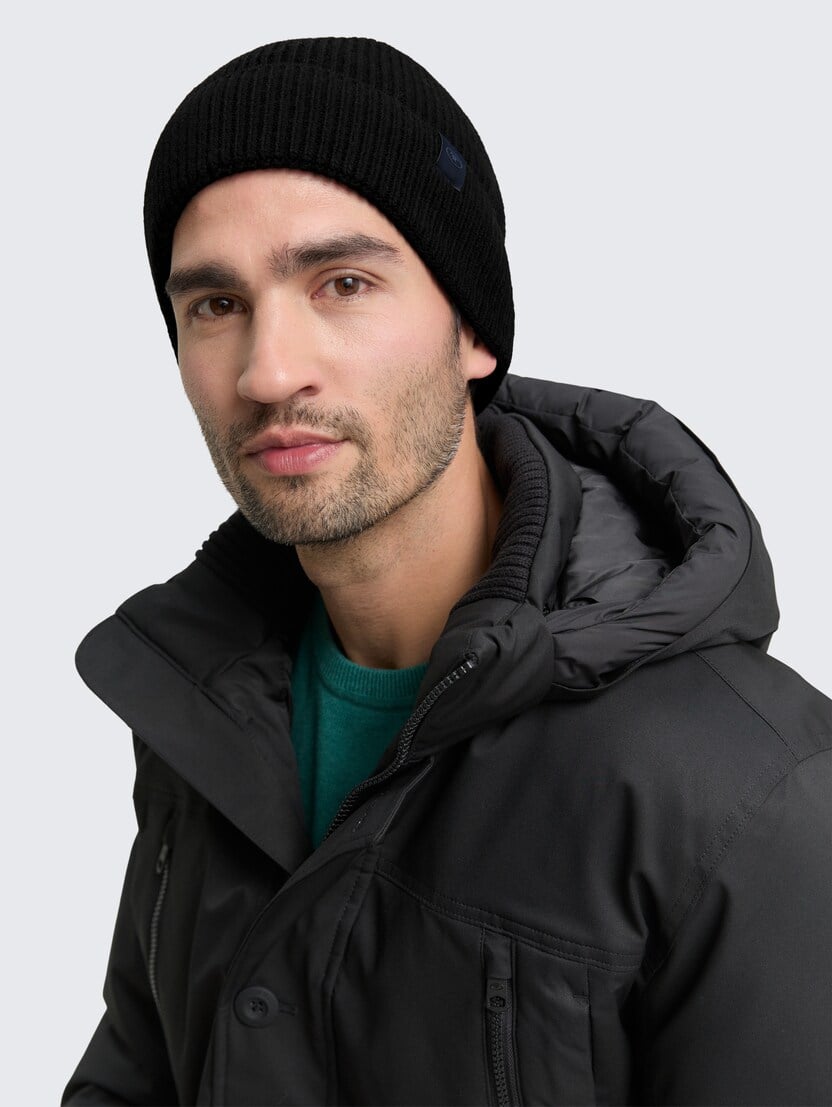 Udobna pletena kapa - Crna_4850465