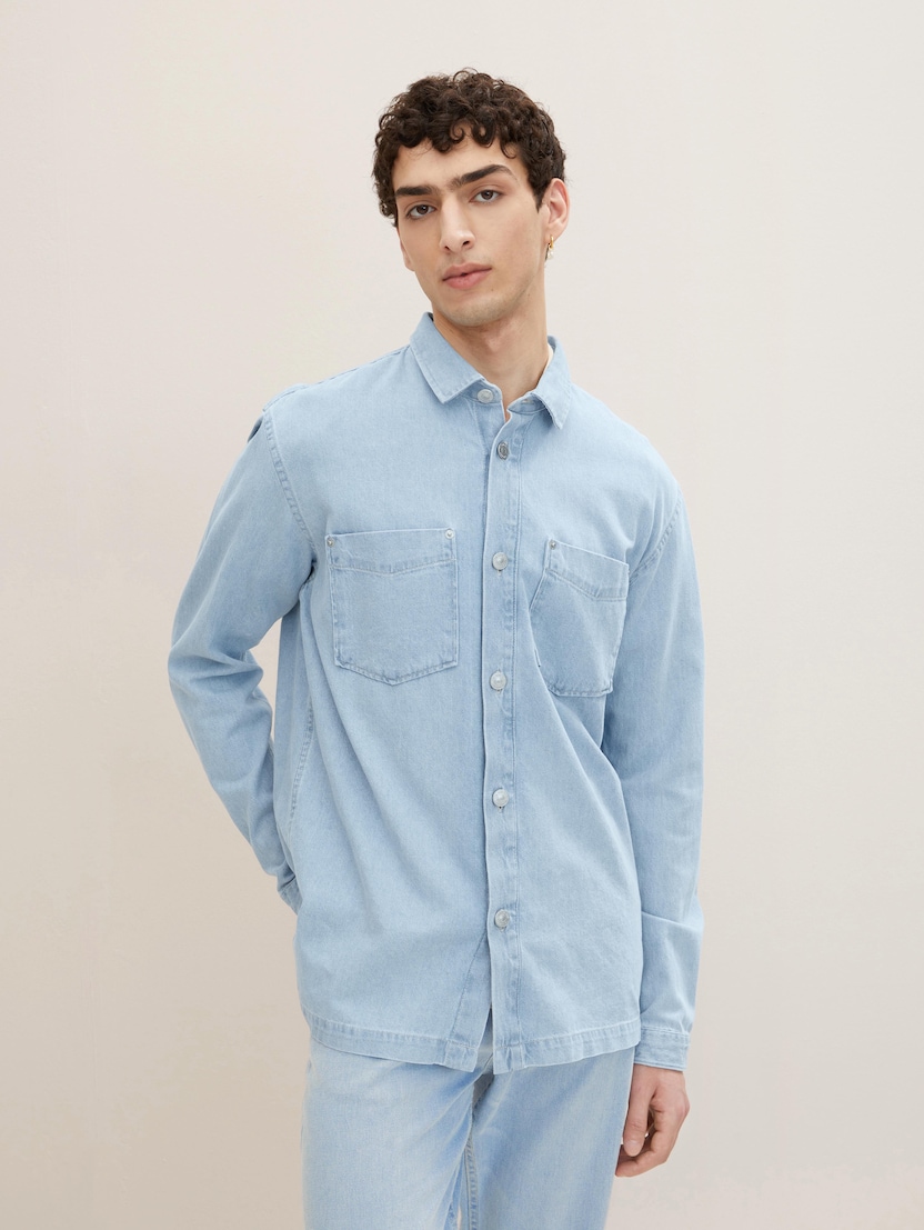 Vrhnja srajca iz džinsa z našitimi žepi - Modra_631352