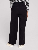 Ženstvene hlače  iz viskoze s širokimi hlačnicami - Črna_1973283